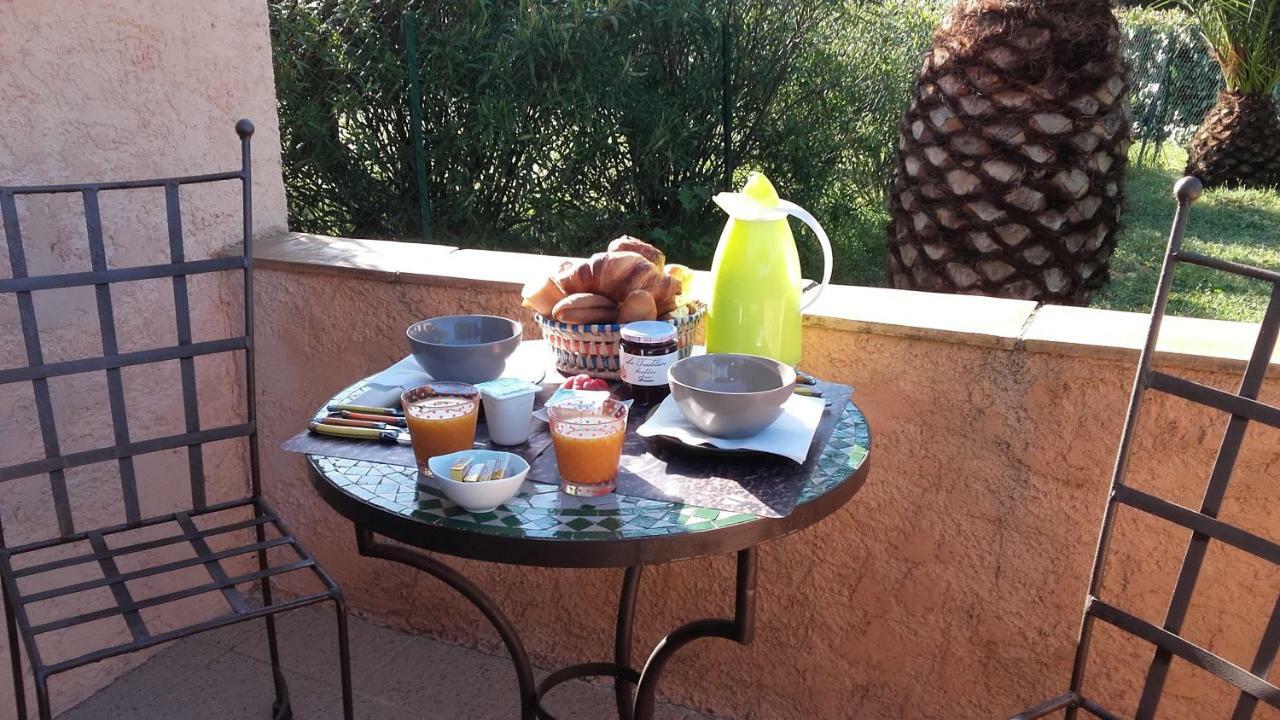 Chambres d'hôtes Villa Alizé Grimaud Esterno foto